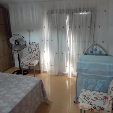Vivienda De 80m Cuadrados A Dos Minutos Del Mar Apartment *